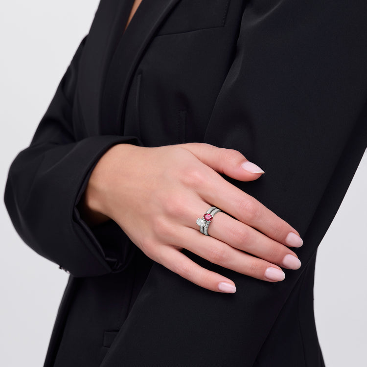 Platinum Ruby Ring – Alloro Griffe, Medium